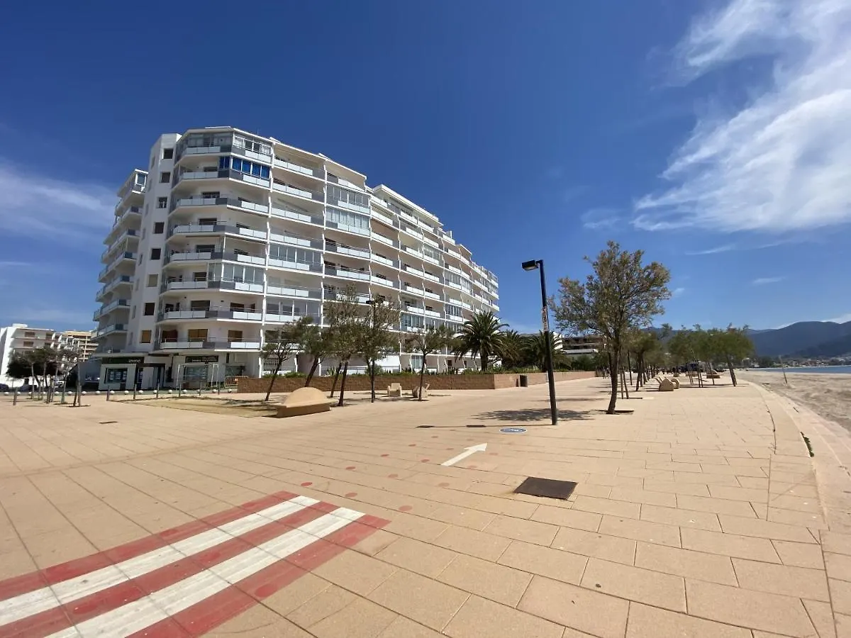 Ibr-Miramar 25 Apartment Roses Spain