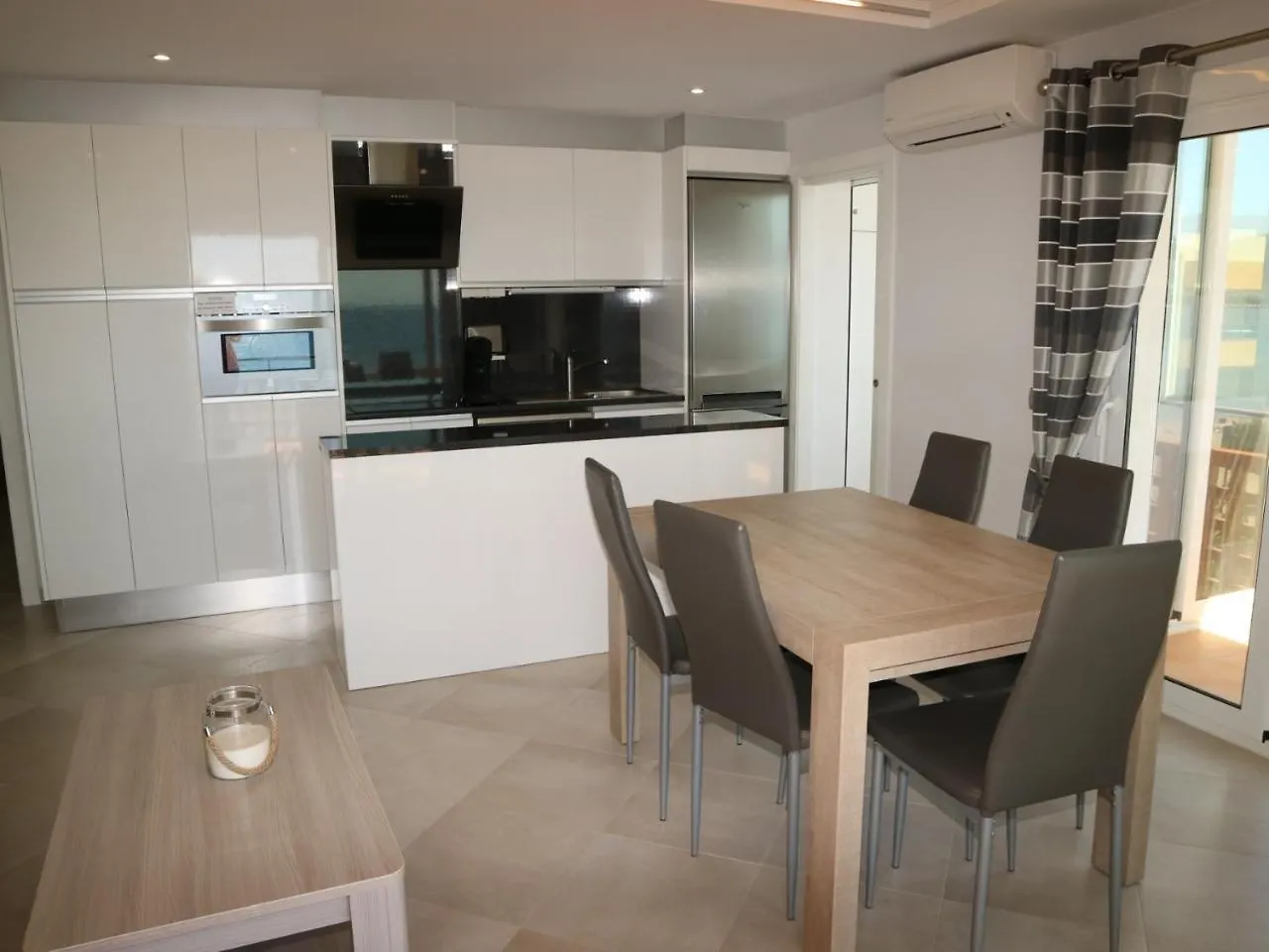 Ibr-Miramar 25 Apartment Roses Spain